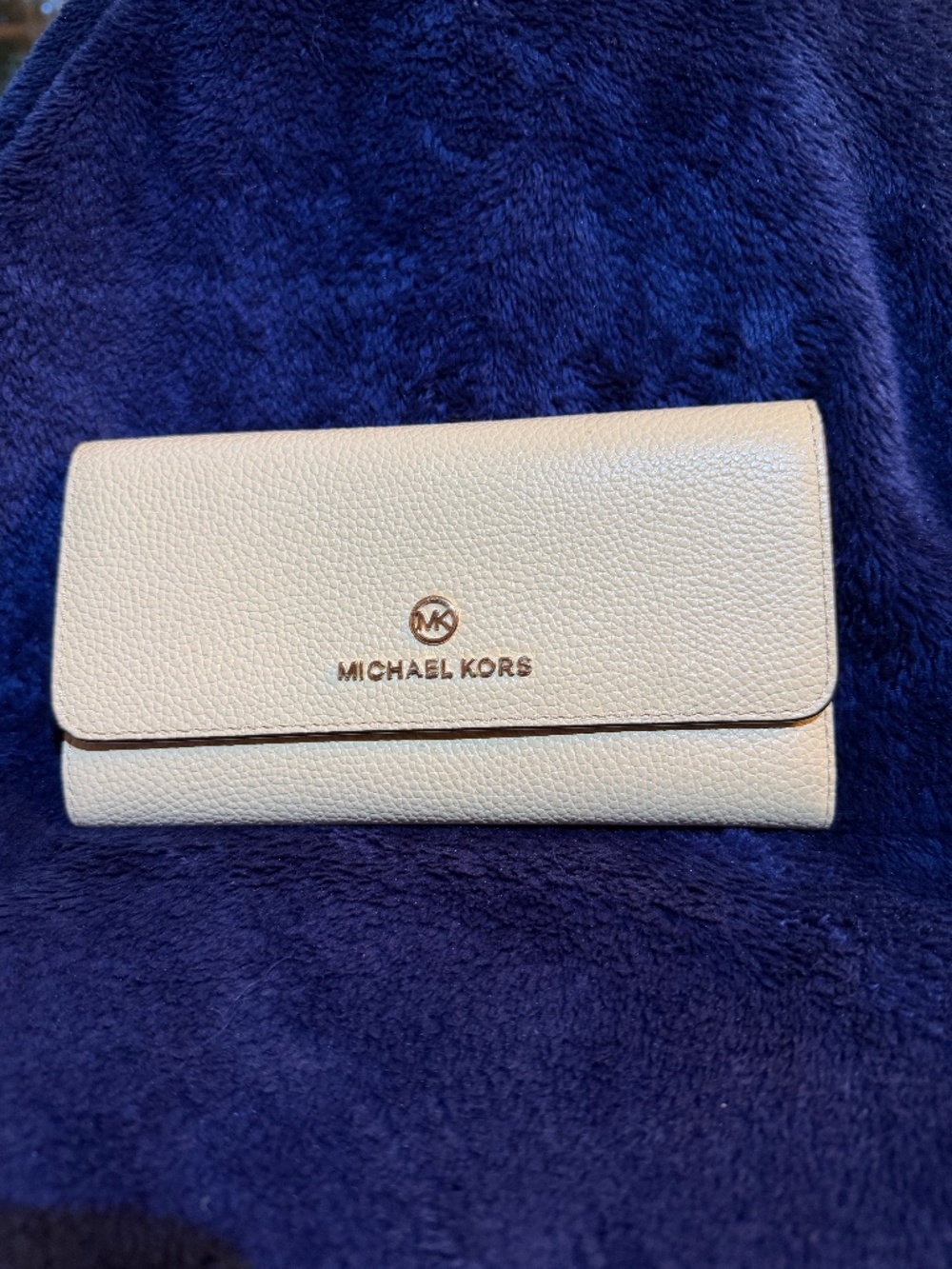 NWT Michael Kors Jet Set Charm Trifold Wallet in Buttermilk
